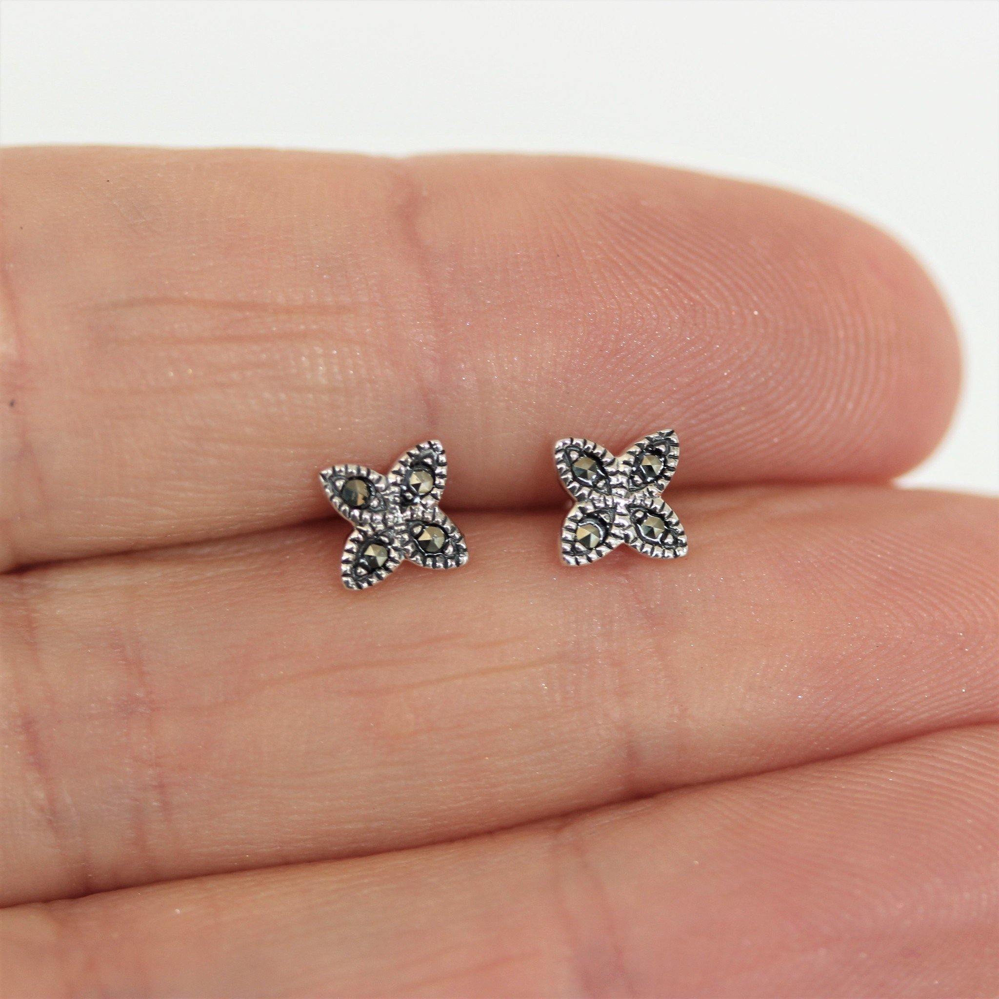 Sterling Silver Marcasite Small Flower Pattern Minimal Stud Earrings - STERLING SILVER DESIGNS